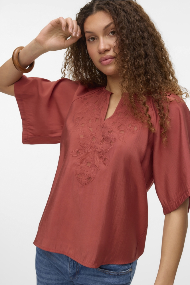 VMBRILEY 2/4 V-NECK EMB. TOP WVN BT 10328242 MARSALA